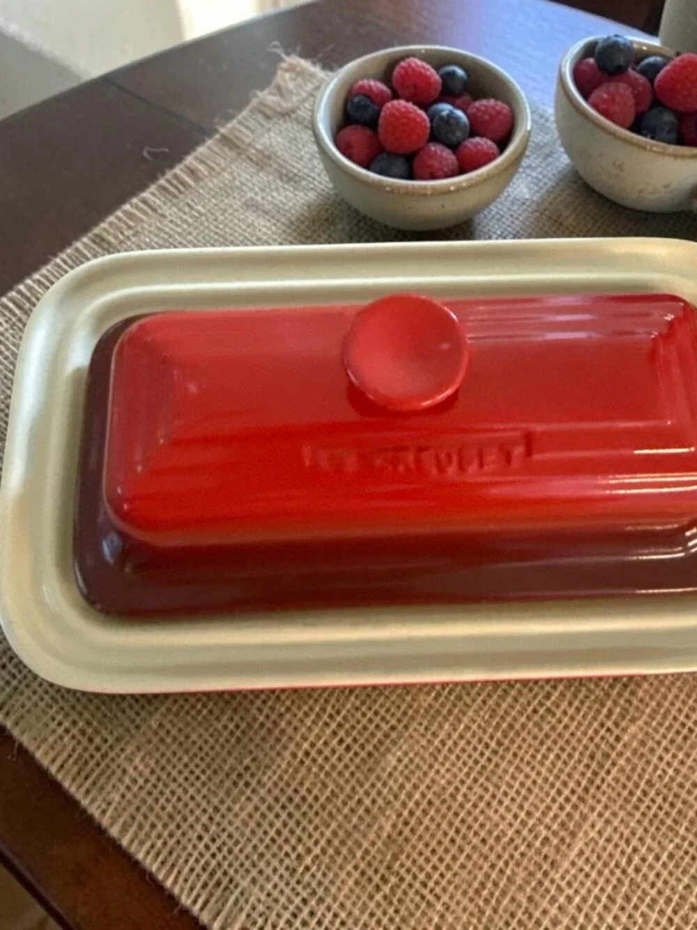 LE CREUSET BUTTER DISH 2 PIECE RED CHERRY RED STONEWARE